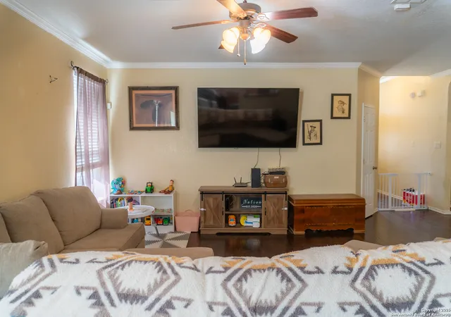 Photo 4 of Single family home for sale at 755 Eagles Gln, Cibolo, TX 78108 | MLS# 1831959 | Listing updated on 2025-09-10