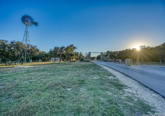 33rd image of 137 Falling Oak Dr, Blanco, TX 78606 | MLS# 1832030