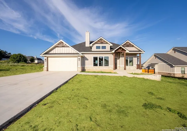 3rd image of 124 E Magnolia Cir, La Vernia, TX 78121 | MLS# 1832220