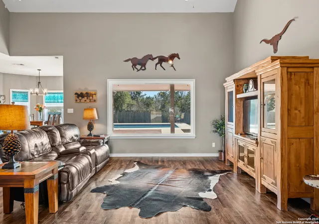 Photo 4 of Single family home for sale at 1536 Kings Ranch Rd, Bandera, TX 78003 | MLS# 1832248 | Listing updated on 2025-10-30
