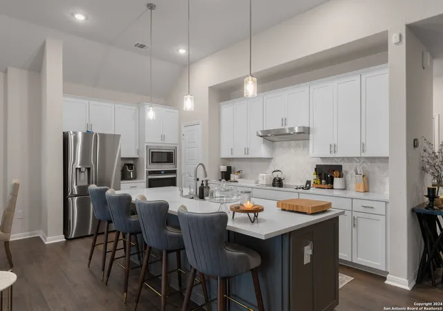 Photo 1 of Single family home for sale at 934 Blue Violet, New Braunfels, TX 78130 | MLS# 1832318 | Listing updated on 2025-03-04