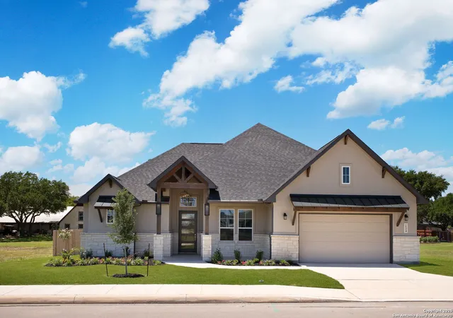 Photo 2 of Sale Pending at 124 Allen Ave, Castroville, TX 78009 | MLS# 1832436 | Listing updated on 2026-01-22