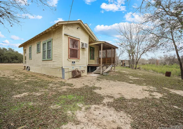 27th image of 292 Beach Shore Dr, Bandera, TX 78003 | MLS# 1832528