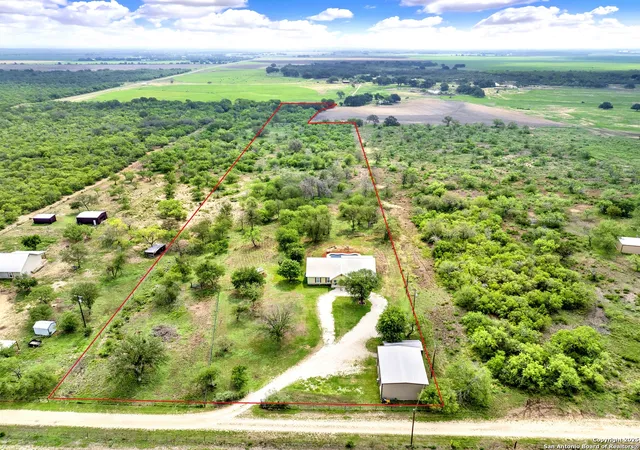 1st image of 1173 Cr 421, Hondo, TX 78861 | MLS# 1832725