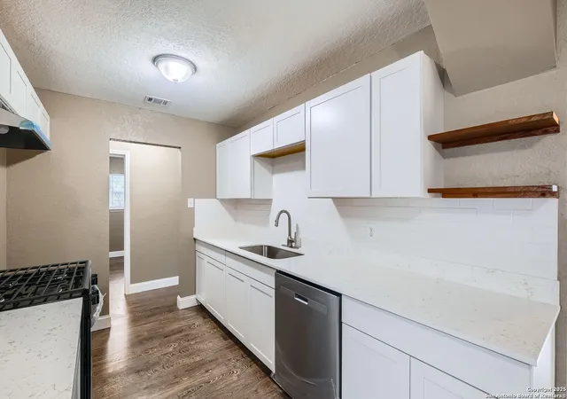 Photo 3 of Sale Pending at 4614 Belinda Lee St, San Antonio, TX 78220 | MLS# 1832820 | Listing updated on 2026-03-27