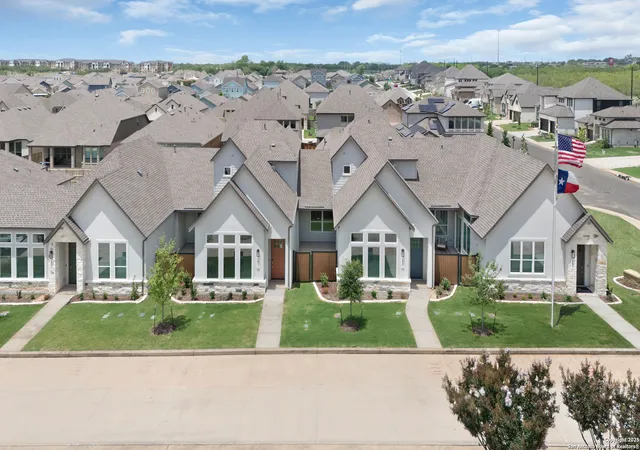 Photo 2 of Sale Pending at 10011 University Way, San Antonio, TX 78224 | MLS# 1832838 | Listing updated on 2026-01-27