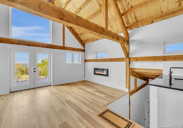 Photo 1 of Single family home for sale at 689 Fm 289, Boerne, TX 78006 | MLS# 1832961 | Listing updated on 2025-09-29
