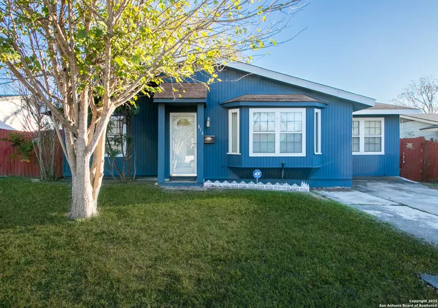 Photo 1 of Single family home for sale at 814 Weizmann St, San Antonio, TX 78213 | MLS# 1833283 | Listing updated on 2026-01-15