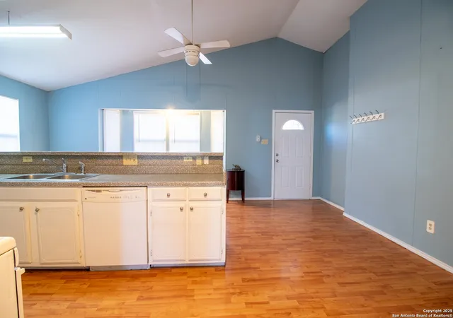 Photo 3 of Single family home for sale at 814 Weizmann St, San Antonio, TX 78213 | MLS# 1833283 | Listing updated on 2026-01-15