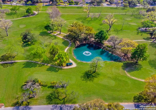 Photo 4 of Single family home for sale at 522 Candleglo, Windcrest, TX 78239 | MLS# 1833645 | Listing updated on 2025-02-27