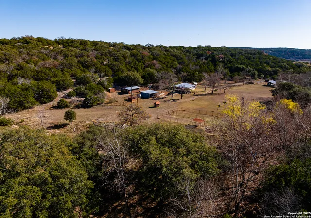 Photo 3 of House for sale at 150 Coker Holw, Kerrville, TX 78028 | MLS# 1833776 | Listing updated on 2025-01-21