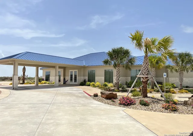 4th image of 2901 Arbor Crest, Palacios, TX 77465 | MLS# 1833937