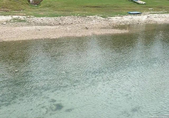 4th image of 1424 Lakeshore Dr N, Bandera, TX 78003 | MLS# 1834079
