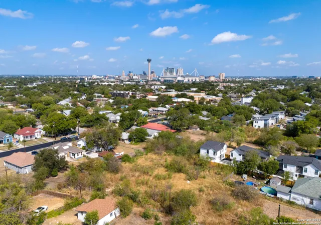 Photo 3 of Sale Pending at 1102 S Olive St #1, San Antonio, TX 78210 | MLS# 1834301 | Listing updated on 2025-12-22