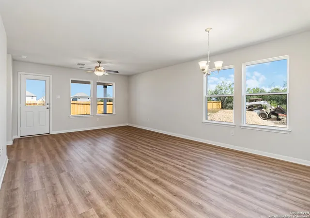 Photo 4 of Sale Pending at 10311 Appleseed Grv, San Antonio, TX 78224 | MLS# 1834438 | Listing updated on 2025-10-20