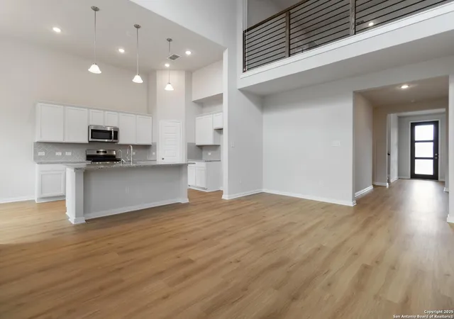 Photo 3 of Sale Pending at 21039 Jordans Ranch Way, San Antonio, TX 78264 | MLS# 1834698 | Listing updated on 2025-12-01