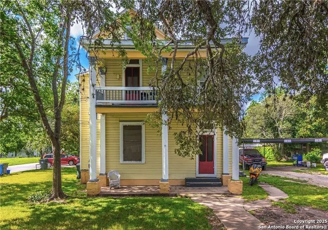 Multi family home for sale at 311 E Live Oak St, Seguin, TX 78155 | MLS# 1834864