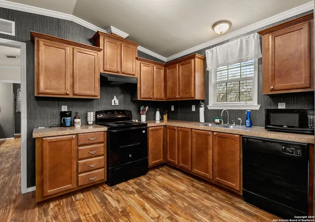 Photo 3 of Manufactured home for sale at 1487 Sheffield Rd, Seguin, TX 78155 | MLS# 1835464 | Listing updated on 2025-09-27