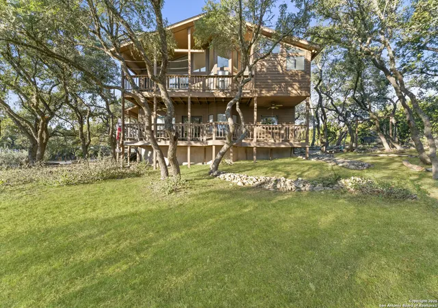 Photo 1 of Single family home for sale at 1560 Roadrunner Ln, Canyon Lake, TX 78133 | MLS# 1835514 | Listing updated on 2025-07-05