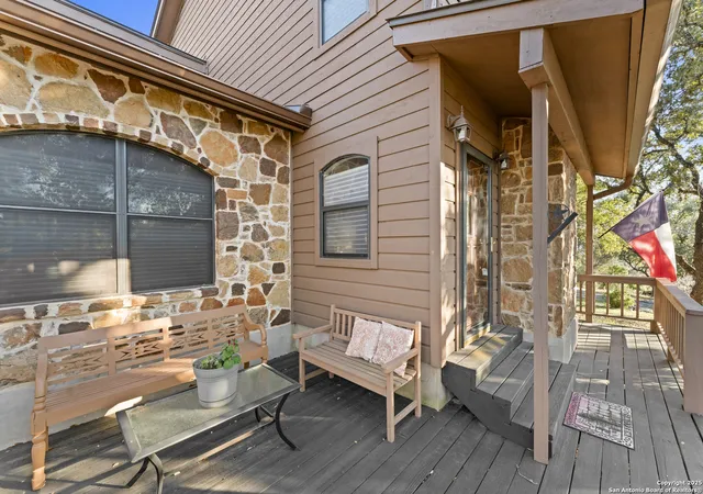 Photo 2 of Single family home for sale at 1560 Roadrunner Ln, Canyon Lake, TX 78133 | MLS# 1835514 | Listing updated on 2025-07-05