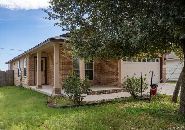 Photo 1 of Single family home for sale at 734 Wolfeton Way, New Braunfels, TX 78130 | MLS# 1835525 | Listing updated on 2025-10-24