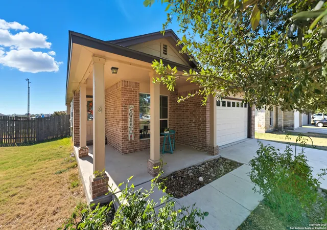 Photo 3 of Single family home for sale at 734 Wolfeton Way, New Braunfels, TX 78130 | MLS# 1835525 | Listing updated on 2025-10-24