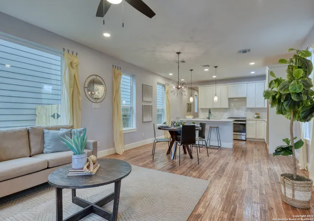 Photo 3 of Single family home for sale at 1659 N Center Street, San Antonio, TX 78202 | MLS# 1835647 | Listing updated on 2025-10-17