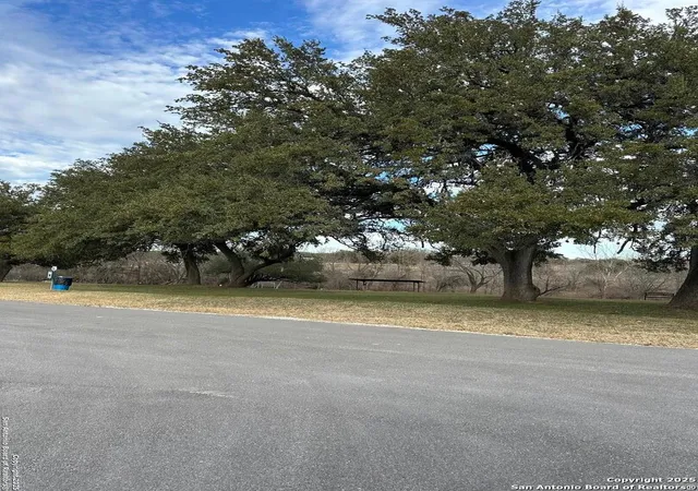 4th image of 4300 State Hwy 16 #29, Bandera, TX 78003 | MLS# 1835668
