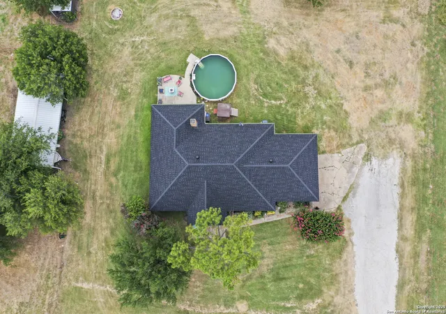 Photo 3 of Single family home for sale at 13978 Ridgetop Road, Roanoke, TX 76262 | MLS# 1835743 | Listing updated on 2025-08-22