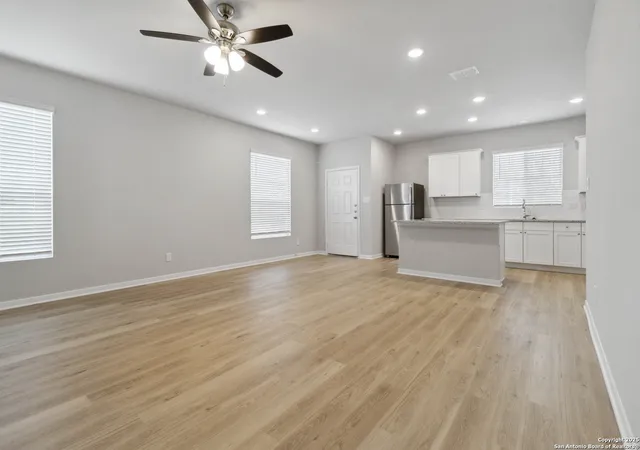 Photo 4 of House for sale at 8327 Runner Ridge, San Antonio, TX 78249 | MLS# 1835834 | Listing updated on 2025-06-30