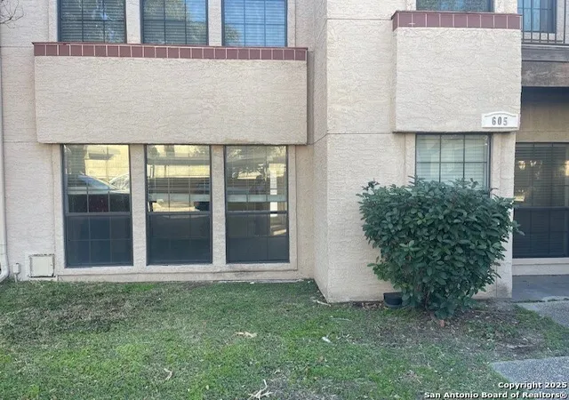 Condo for sale at 6100 Woodlake Parkway #605, San Antonio, TX 78244 | MLS# 1835847