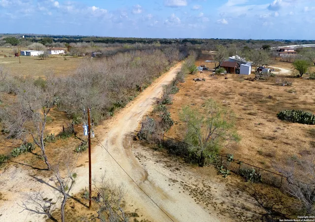 2nd image of 365 Old Pleasanton Rd, San Antonio, TX 78264 | MLS# 1836184