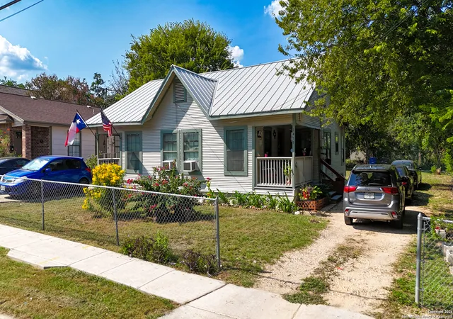 Homes for sale in San Antonio, TX | 1411 W Summit Ave, San Antonio, TX 78201 | MLS# 1836264