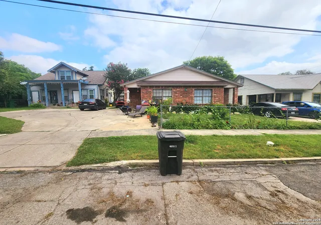 Homes for sale in San Antonio, TX | 1415 W Summit Ave, San Antonio, TX 78201 | MLS# 1836271