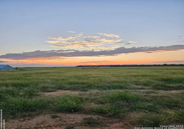 Photo 4 of Sale Pending at 16 Silas Trl, Fredericksburg, TX 78624 | MLS# 1836278 | Listing updated on 2025-03-06