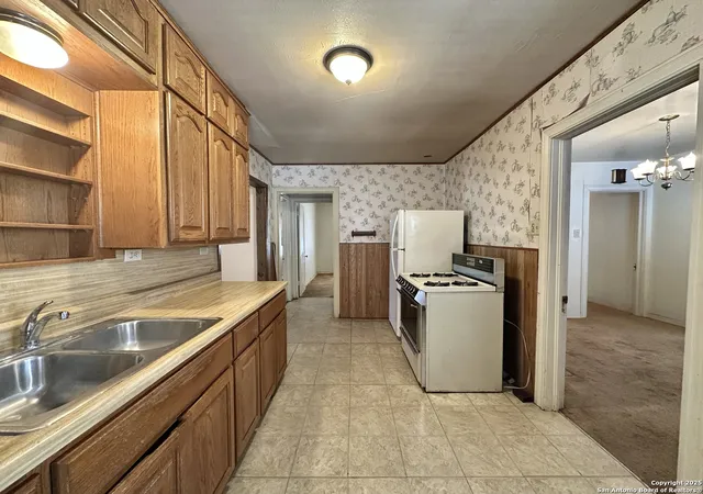 5th image of 227 Cavalier Ave, San Antonio, TX 78225 | MLS# 1836777