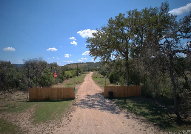 4th image of 180 Hondo Spur, Tarpley, TX 78883 | MLS# 1836914