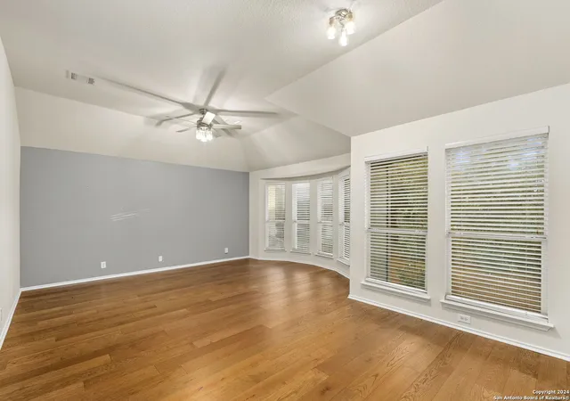 Photo 4 of Single family home for sale at 19539 Mill Oak, San Antonio, TX 78258 | MLS# 1837667 | Listing updated on 2025-02-28