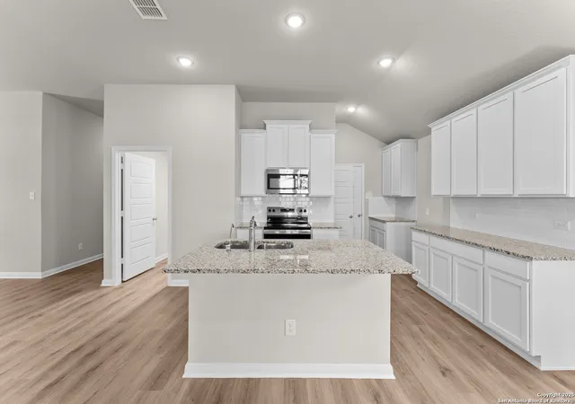 2nd image of 1684 Quiet Teal, New Braunfels, TX 78130 | MLS# 1837950