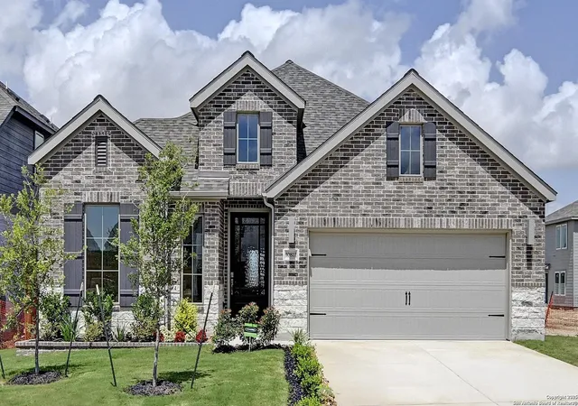 Photo 2 of Sale Pending at 10811 Twyla Rd, San Antonio, TX 78224 | MLS# 1838049 | Listing updated on 2025-10-04