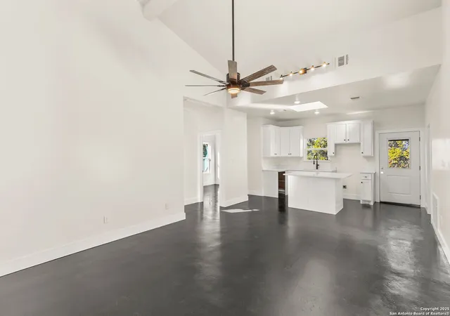 Photo 2 of Single family home for sale at 329 Canyon Springs Dr, Canyon Lake, TX 78133 | MLS# 1838143 | Listing updated on 2025-09-29