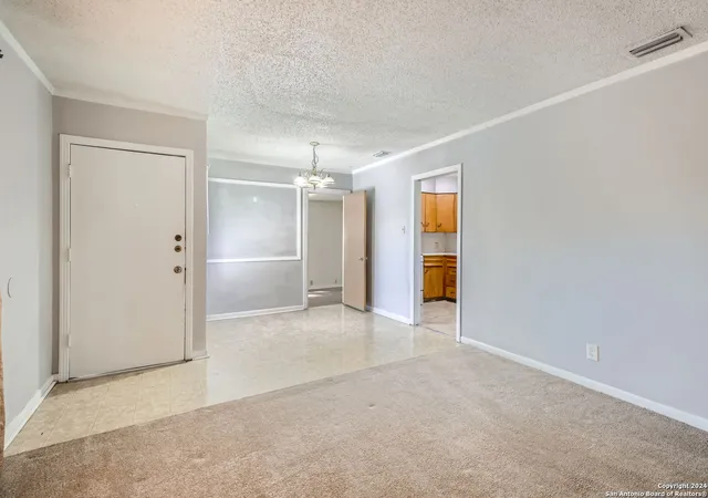 Photo 3 of Sale Pending at 143 Storeywood Dr, San Antonio, TX 78213 | MLS# 1838157 | Listing updated on 2025-08-01