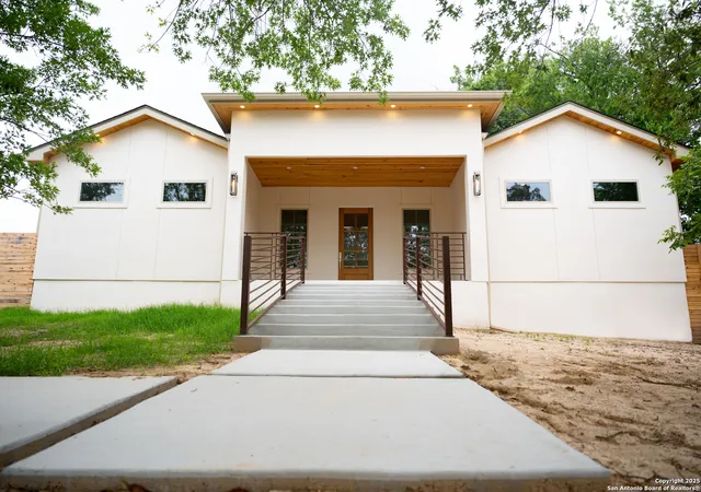 Photo 2 of Single family home for sale at 301 Tuttle Rd, San Antonio, TX 78209 | MLS# 1838486 | Listing updated on 2026-01-31