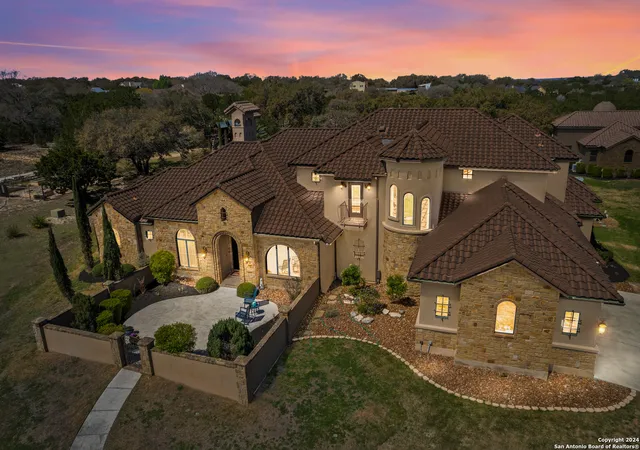 Photo 4 of Single family home for sale at 104 Falcon Crest, Boerne, TX 78006 | MLS# 1838859 | Listing updated on 2026-02-18