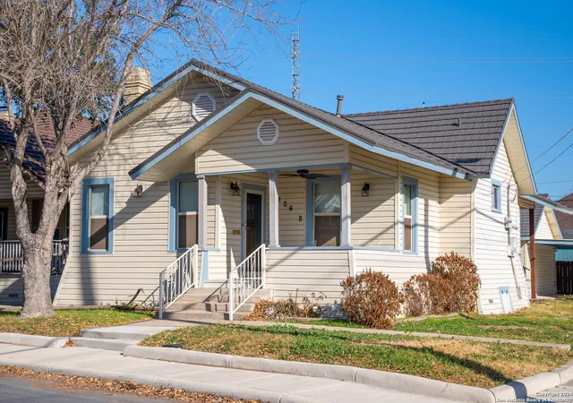 Photo 1 of Single family home for sale at 126 Loretta Pl, San Antonio, TX 78210 | MLS# 1838878 | Listing updated on 2025-07-07