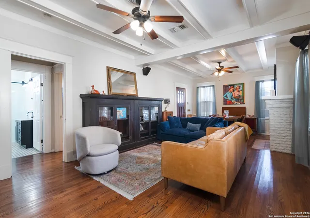 Photo 3 of Single family home for sale at 126 Loretta Pl, San Antonio, TX 78210 | MLS# 1838878 | Listing updated on 2025-07-07