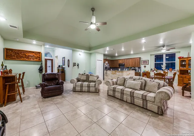 Photo 3 of Single family home for sale at 285 Cr 2471, Hondo, TX 78861 | MLS# 1838919 | Listing updated on 2026-01-24