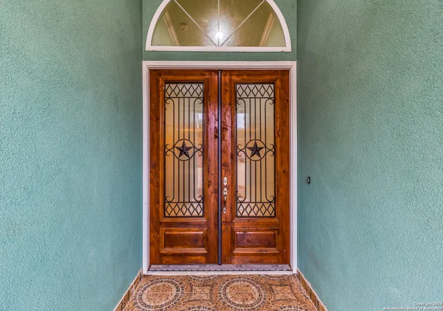 Photo 3 of Single family home for sale at 285 Cr 2471, Hondo, TX 78861 | MLS# 1838919 | Listing updated on 2026-01-24