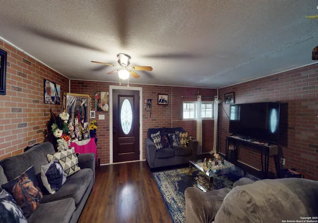 5th image of 997 County Road 6723, Natalia, TX 78059 | MLS# 1839083