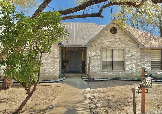 Photo 1 of Single family home for sale at 561 County Road 785, Natalia, TX 78059 | MLS# 1839150 | Listing updated on 2026-01-21
